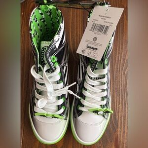 GroundUp Beetlejuice Hi Top Sneakers Womens 7 NWT